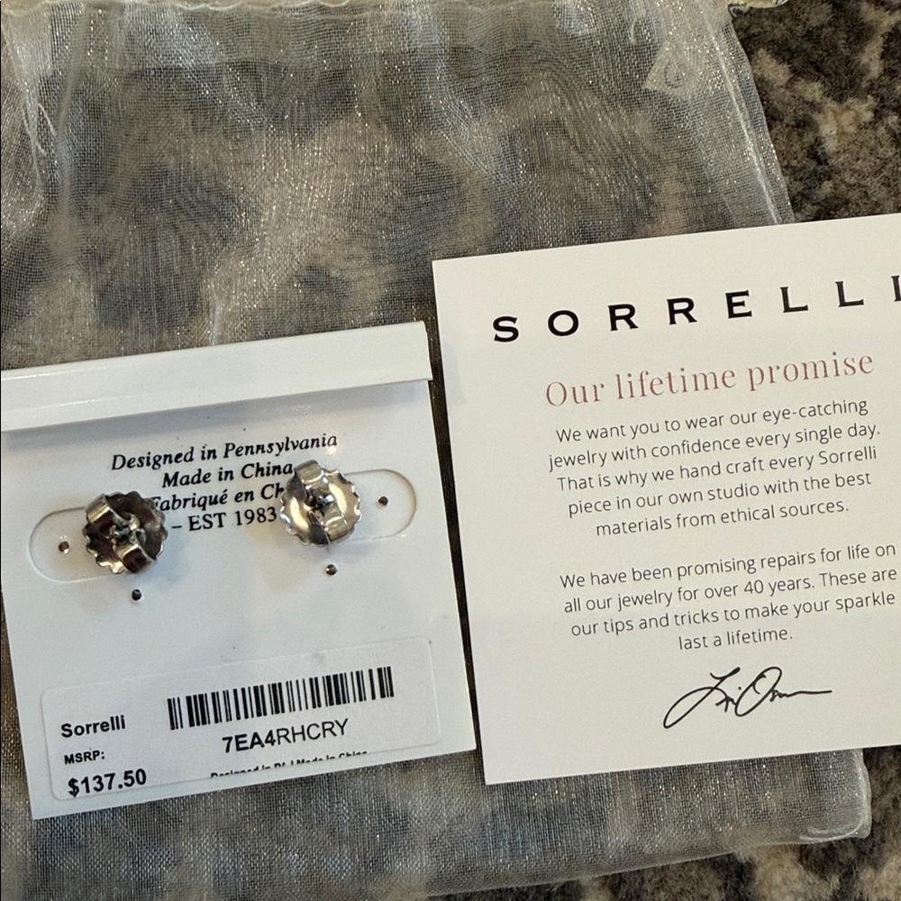 Sorrelli Crystal Statement Earrings! Beautiful and NWOT. LOOK! - Picture 2 of 9